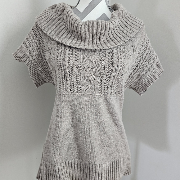 Banana Republic Sweaters - Cozy Gray Women's Sweater